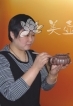紫砂壶艺师图片：何其仙 