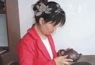 紫砂壶艺师图片：邹旭敏 